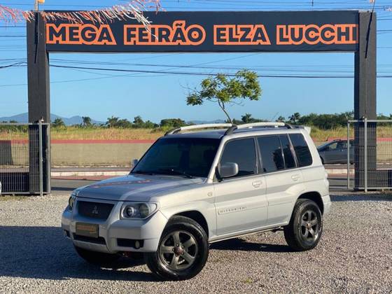 MITSUBISHI PAJERO 2.5 HD 4X4 8V TURBO INTERCOOLER DIESEL 4P MANUAL MITSUBISHI PAJERO 2.5 HD 4X4 8V TURBO INTERCOOLER DIESEL 4P MANUAL